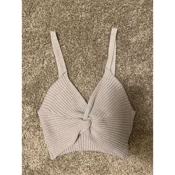 Gray crop top Medium - Picture 1 of 4
